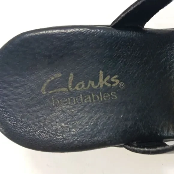 Clarks Bendables Women's Black Leather Strappy Slip- On Sandals Size 7 - Picture 3 of 13